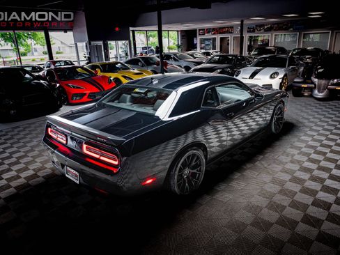 Used 2016 Dodge Challenger SRT Hellcat RWD image 53