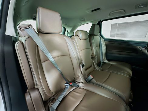 New 2026 Honda Odyssey Touring image 29