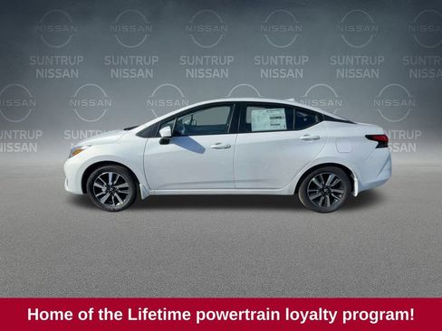 Used 2025 Nissan Versa SV w/ Trunk Package image 5