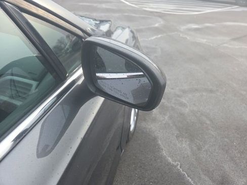 Used 2020 Ford Fusion SE image 6