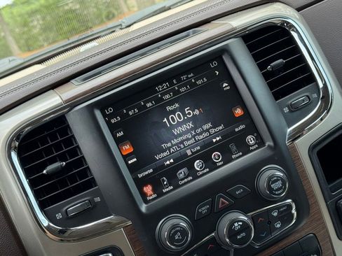 Used 2013 RAM 1500 Laramie w/ Convenience Group image 25