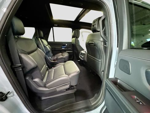 Used 2026 Ford Expedition Max Platinum w/ Stealth Performance Package AWD/4WD image 33