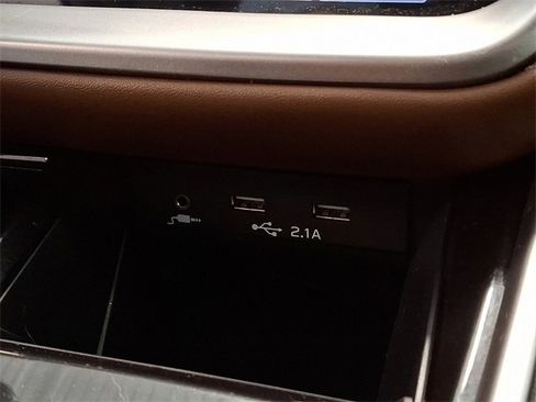 Certified 2022 Subaru Outback Touring w/ Popular Package #2 image 25