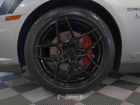 Used 2010 Chevrolet Camaro SS w/ LPO, Ground Effects Package RWD image 12