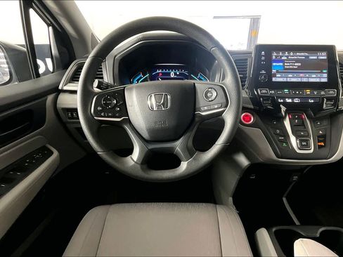 Used 2022 Honda Odyssey EX image 6