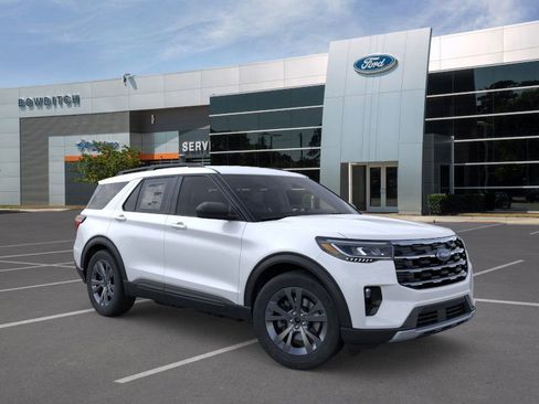 New 2026 Ford Explorer Active w/ Active Comfort Package AWD/4WD image 7
