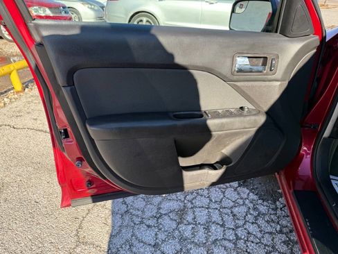 Used 2012 Ford Fusion SE image 19