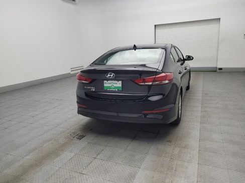 Used 2017 Hyundai Elantra SE image 9