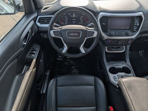 Used 2023 GMC Acadia SLT w/ Technology Package AWD/4WD image 32