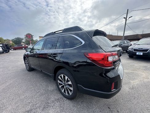 Used 2016 Subaru Outback 3.6R Limited image 17