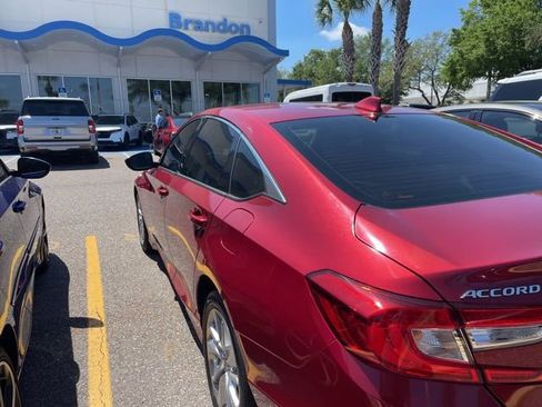 Used 2019 Honda Accord LX image 4