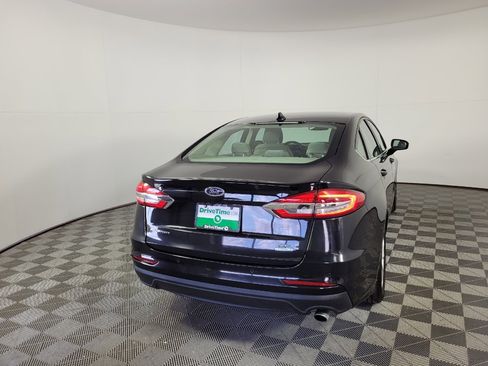 Used 2019 Ford Fusion SE FWD image 7