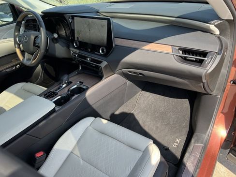 Used 2024 Lexus RX 350 FWD image 21