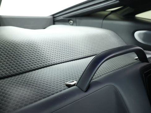 Used 2021 McLaren GT RWD image 97