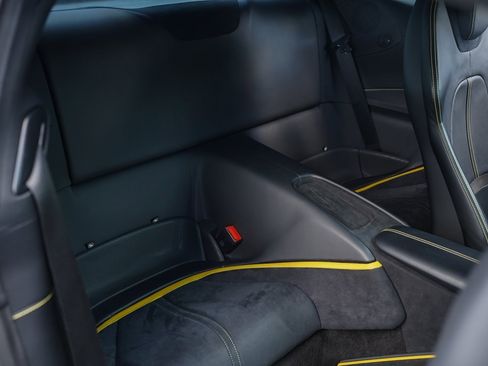 Used 2021 Ferrari Roma image 24