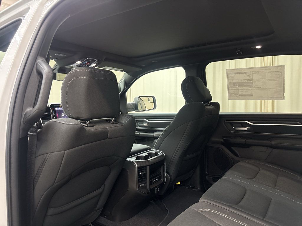 New 2026 RAM 1500 Big Horn AWD/4WD image 30