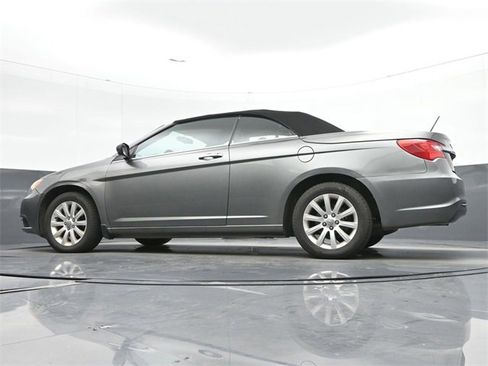 Used 2013 Chrysler 200 Touring image 15