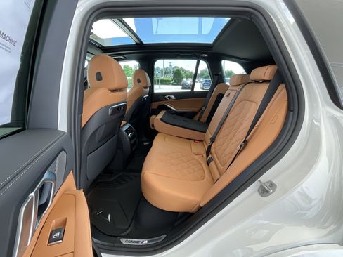 New 2026 BMW X5 xDrive40i w/ M Sport Package image 27
