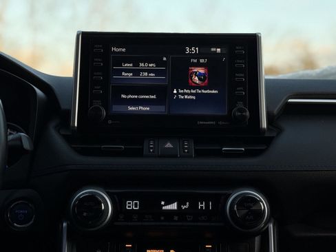 Used 2021 Toyota RAV4 XSE image 19