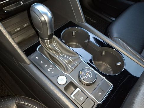 Certified 2023 Volkswagen Atlas Cross Sport SE w/ Black Wheel Package image 15