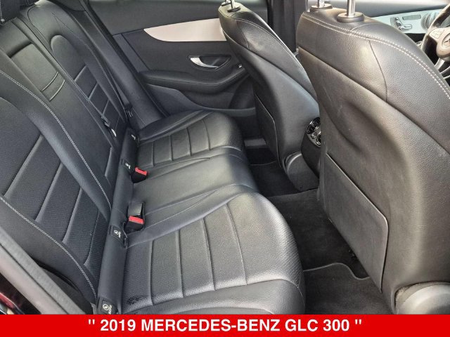 Used 2019 Mercedes-Benz GLC 300 4MATIC image 34