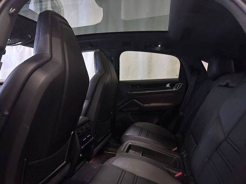 New 2025 Porsche Cayenne Turbo image 59
