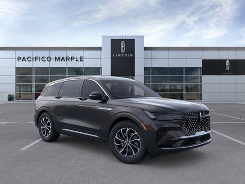 New 2026 Lincoln Nautilus Premier w/ Equipment Group 102A AWD/4WD image 7