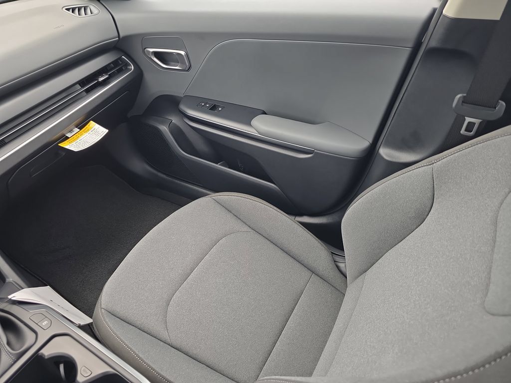New 2026 Kia K4 FWD image 15