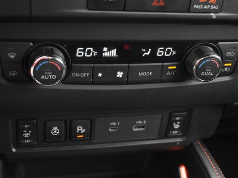 Used 2023 Nissan Frontier PRO-4X w/ Pro Convenience Package AWD/4WD image 29