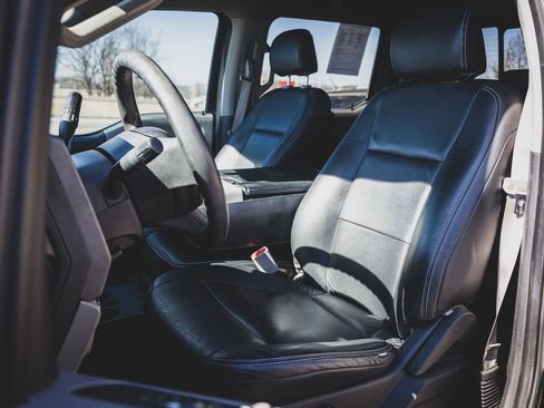 Used 2017 Ford F250 XL w/ STX Appearance Package image 17