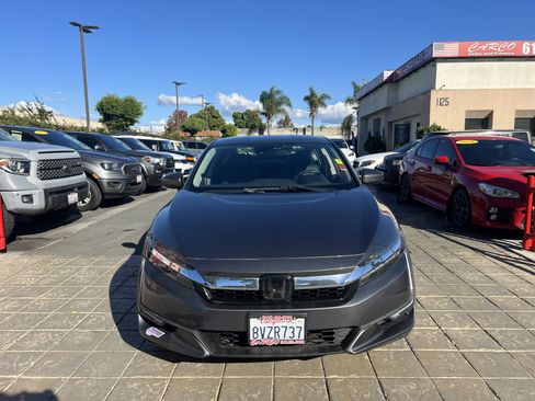 Used 2018 Honda Clarity Plug-In Hybrid image 3