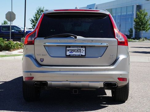 Used 2015 Volvo XC60 T5 w/ Climate Package AWD/4WD image 4