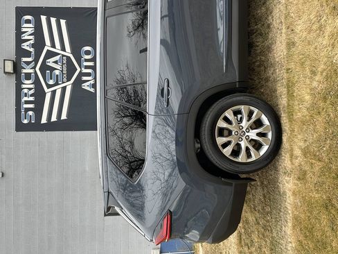 Used 2025 Toyota Grand Highlander AWD image 6