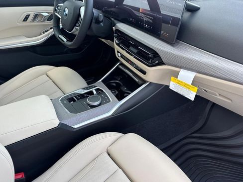 Used 2026 BMW 330i Sedan w/ Premium Package RWD image 27