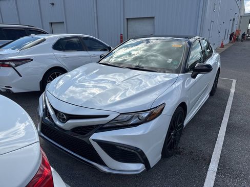 Used 2022 Toyota Camry XSE image 1