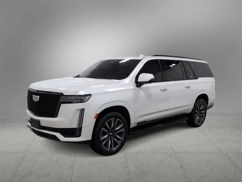 Used 2024 Cadillac Escalade ESV Sport image 4