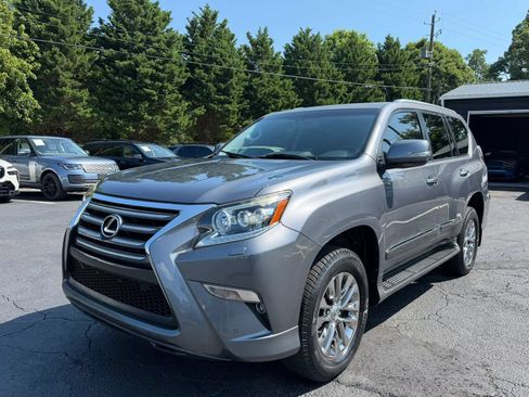 Used 2015 Lexus GX 460 Luxury AWD/4WD image 2