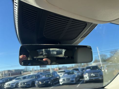 Used 2025 Mercedes-Benz GLE 350 4MATIC image 27