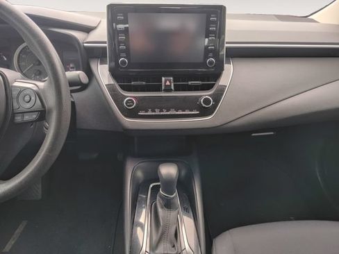 Used 2020 Toyota Corolla LE FWD image 11