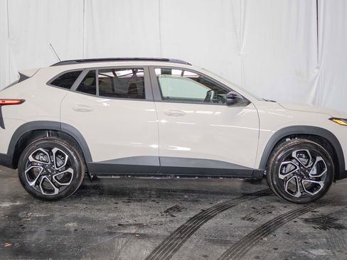 New 2026 Chevrolet Trax RS w/ Driver Confidence Package image 4