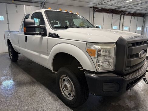 Used 2012 Ford F250 XL w/ PWR Equipment Group AWD/4WD image 4