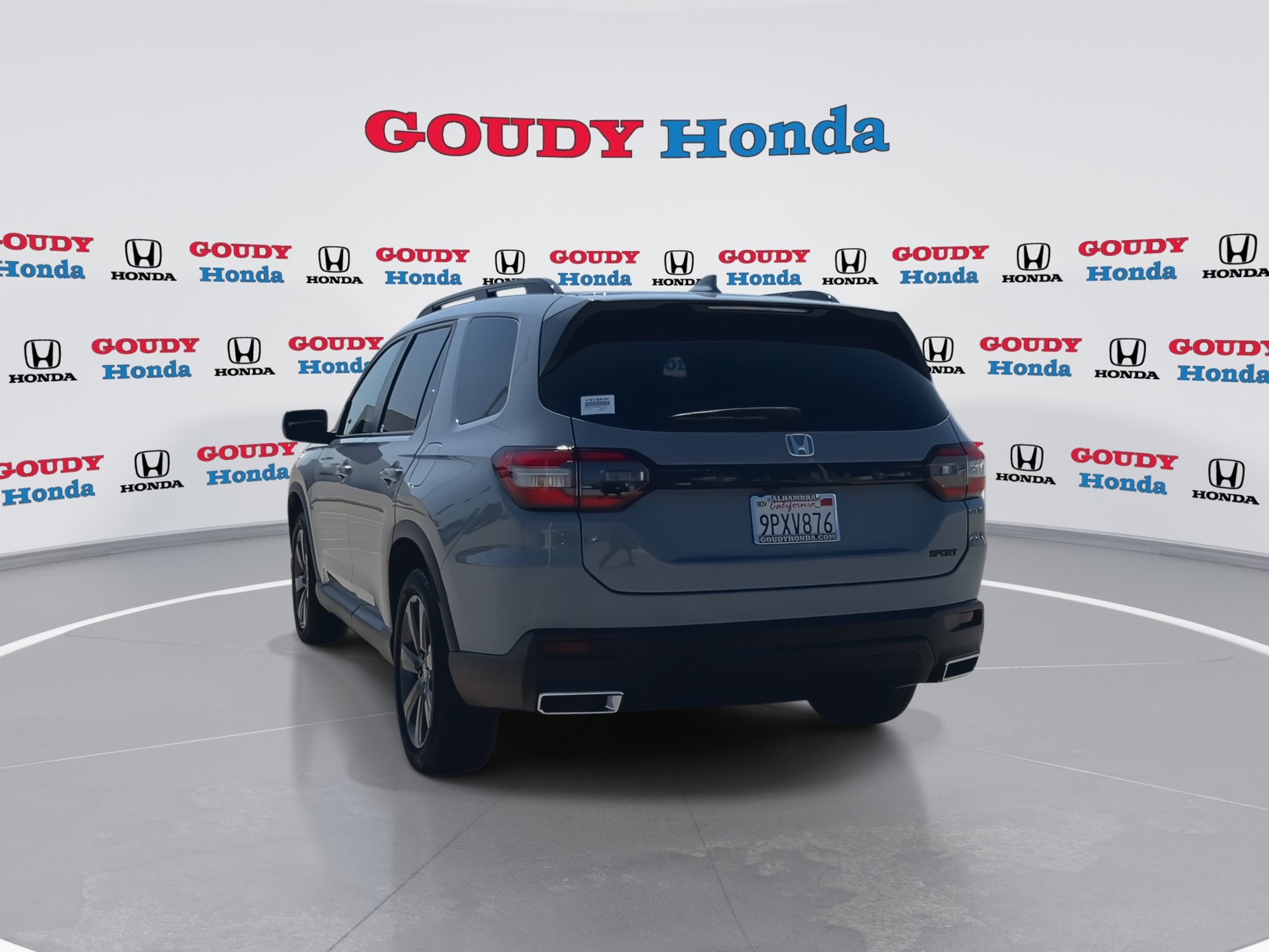 Certified 2025 Honda Pilot Sport image 7