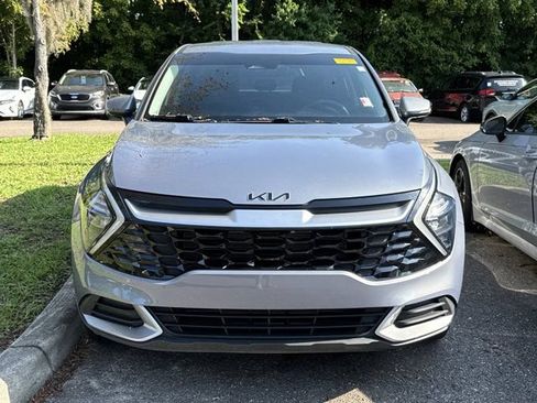 Used 2023 Kia Sportage EX FWD image 2