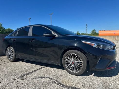 Used 2022 Kia Forte GT-Line w/ GT-Line Premium Package FWD image 2