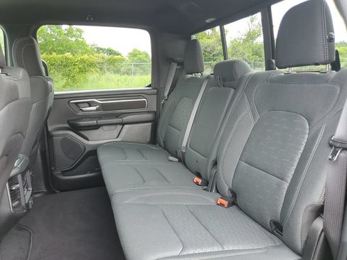 Used 2025 RAM 1500 Big Horn AWD/4WD image 32