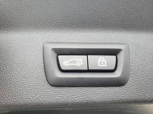 Used 2023 BMW X3 xDrive30i w/ Premium Package image 9