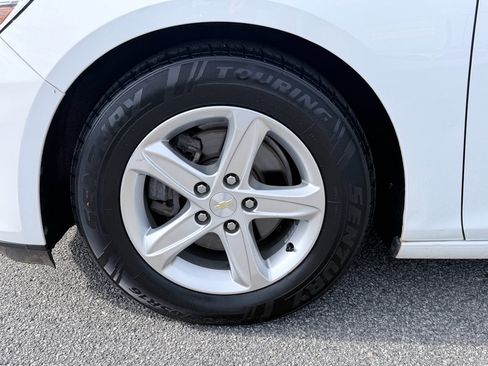 Used 2021 Chevrolet Malibu LS FWD image 34