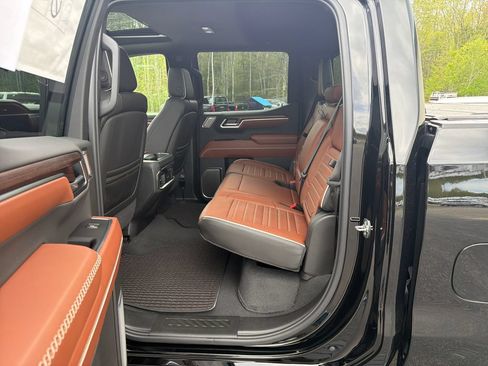New 2026 GMC Sierra 1500 Denali Ultimate w/ LPO, Black Badging Package AWD/4WD image 21