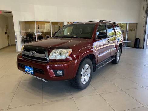 Used 2008 Toyota 4Runner SR5 AWD/4WD image 1