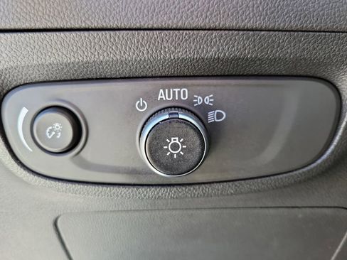 Used 2024 Buick Encore GX Preferred FWD image 19